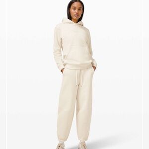 Lululemon relaxed fit French Terry jogger 8